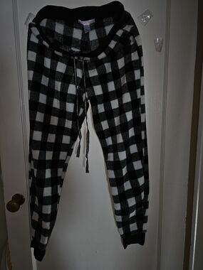 Pillow Talk Black White Buffalo Plaid Plush Pajama Lounge Pants Women's Medium